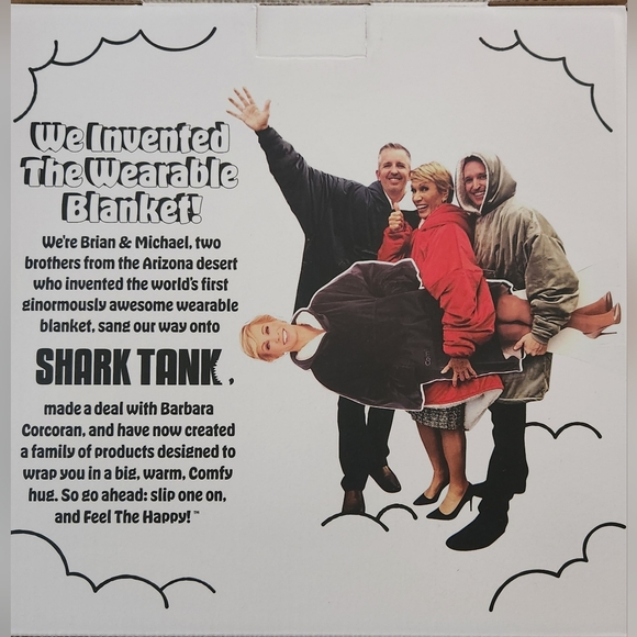 NWB THE COMFY ORIGINAL SHERPA-LINED WEARABLE HOODED BLANKET - Picture 4 of 6